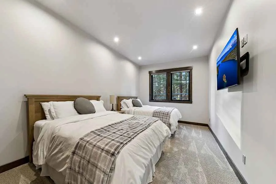 11 bedroom 14 bath Epic Estate w/Indoor Pool Vacation Rental